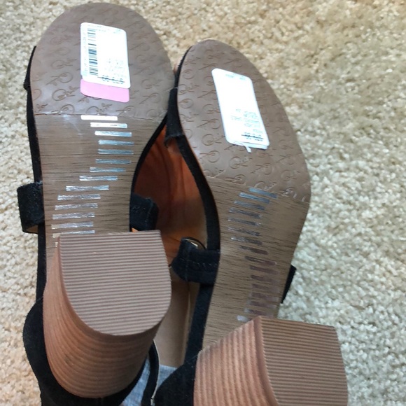 New Reba Quicker black suede tassel sandal shoe zipper size 6 suede block heel - Picture 7 of 7